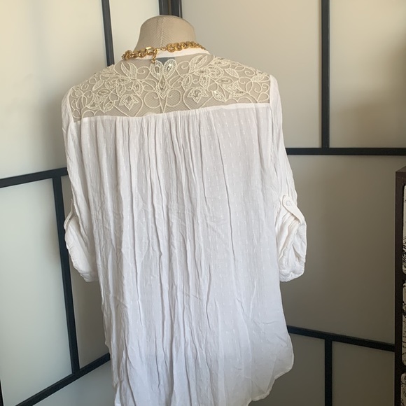 Torrid Women's White Tunic Detail Sheer Top Size 2X V797 - Picture 7 of 16